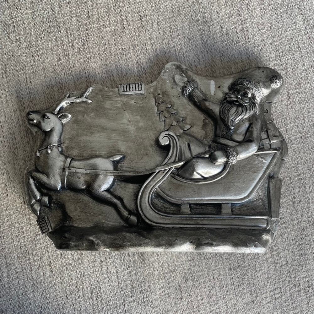 ASHLAND Grey Silver Mantel Table Decor Figure Santa Sleigh Reindeer‎ Holiday New